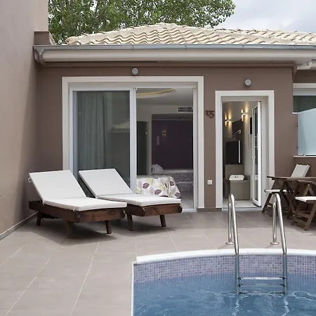 Alexandra Golden Boutique Hotel-adults Only クリッシ・アモウディア
