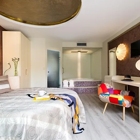 Alexandra Golden Boutique Hotel-adults Only ホテル 5*