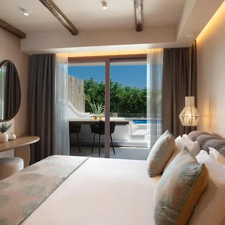 Alexandra Golden Boutique Hotel-adults Only クリッシ・アモウディア